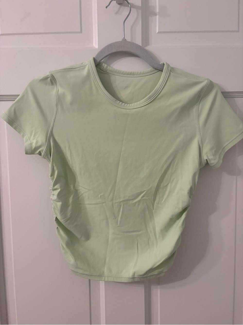 Lululemon side scrunch tee